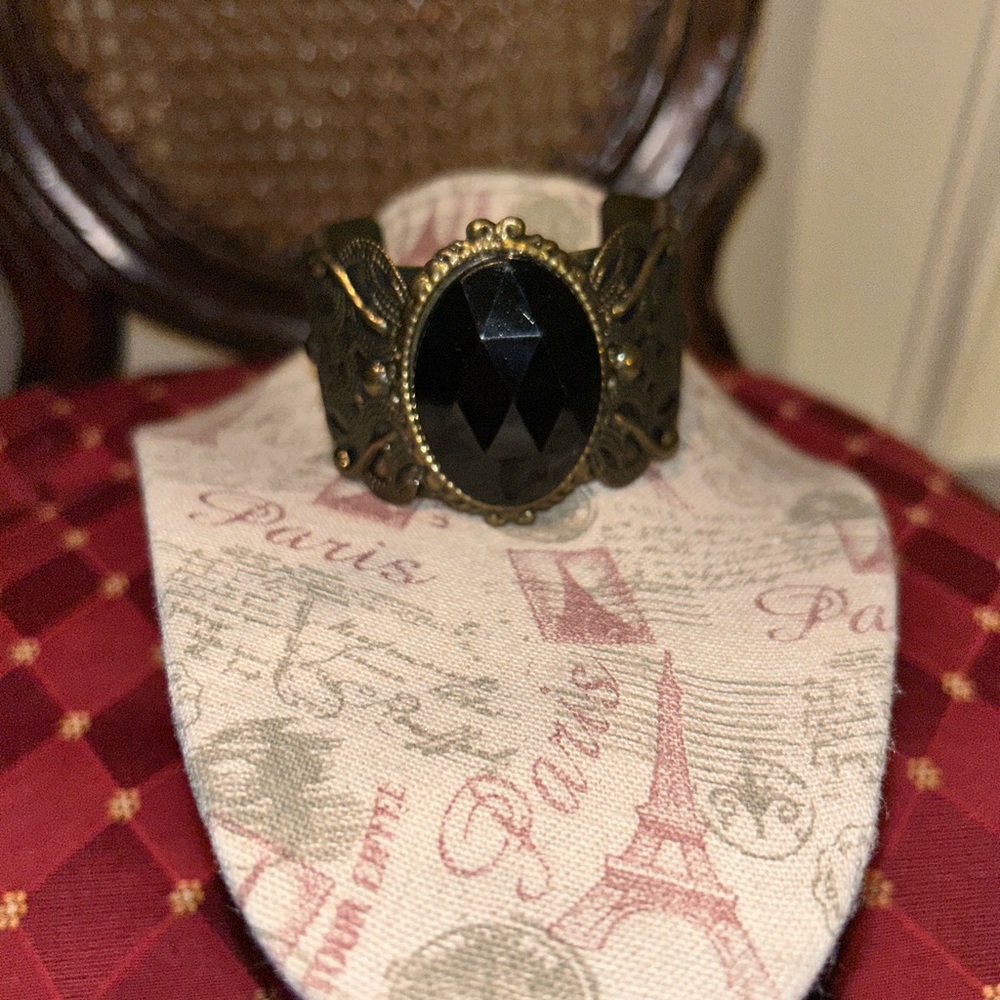 Black gem 💎 metal cuff - Picture 10 of 10
